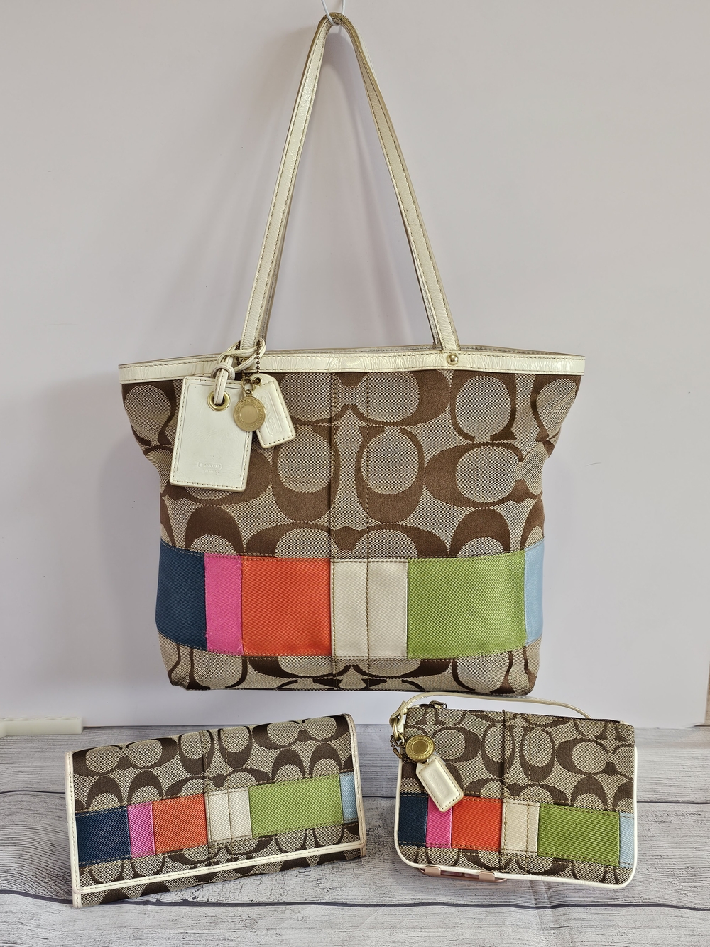 Coach Signature Legacy Stripe Set